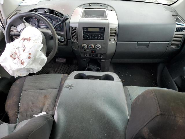 1N6AA06AX5N512731 - 2005 NISSAN TITAN XE SILVER photo 8