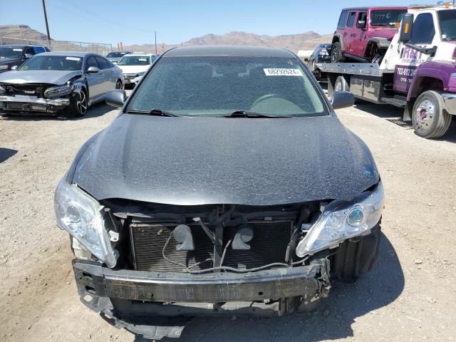 4T1BF3EK2BU131246 - 2011 TOYOTA CAMRY BASE GRAY photo 5