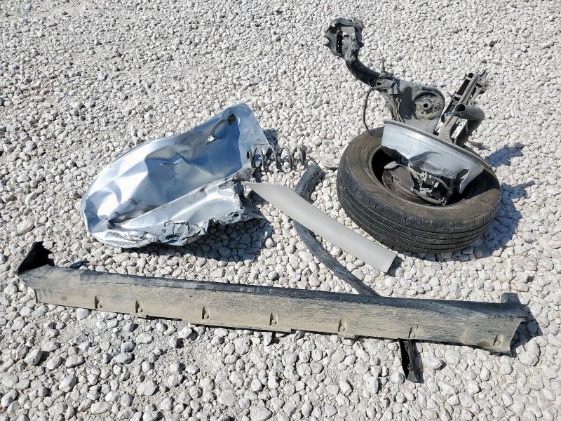 KNMAT2MT1JP510054 - 2018 NISSAN ROGUE S 银色 照片 13