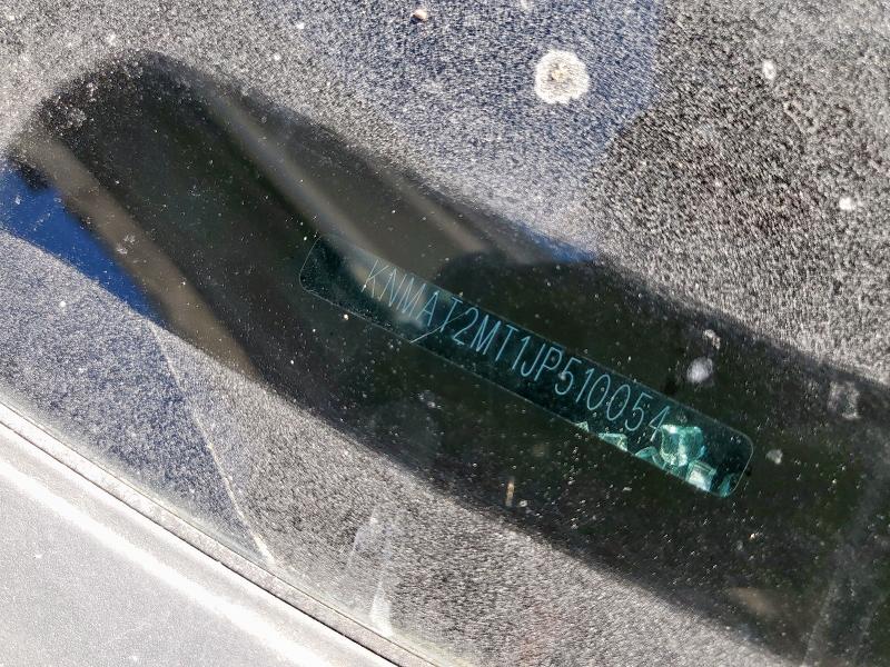 KNMAT2MT1JP510054 - 2018 NISSAN ROGUE S 银色 照片 14