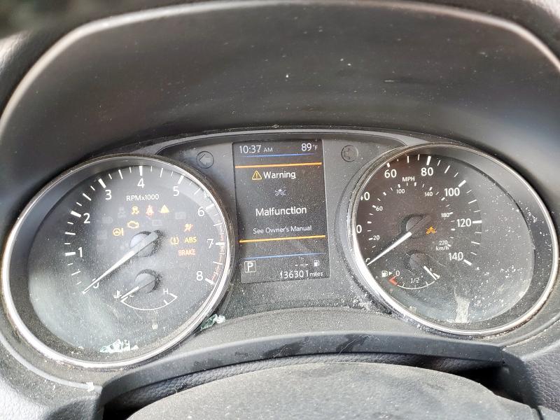 KNMAT2MT1JP510054 - 2018 NISSAN ROGUE S 银色 照片 9