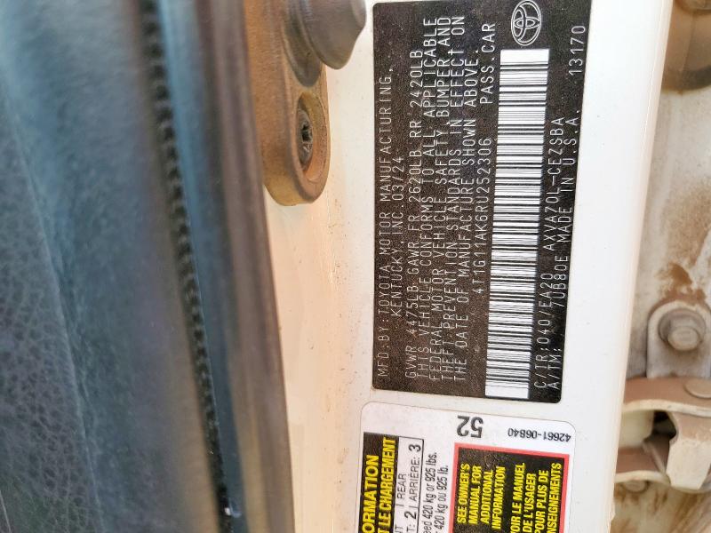 4T1G11AK6RU252306 - 2024 TOYOTA CAMRY SE NIGHT SHADE WHITE photo 13