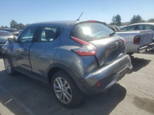 JN8AF5MRXFT512885 - 2015 NISSAN JUKE S GRAY photo 2