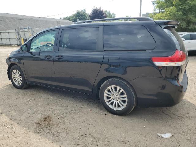 5TDYK3DC7DS365569 - 2013 TOYOTA SIENNA XLE შავი ფოტო 2