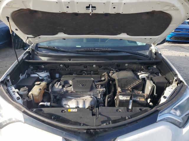 JTMBFREV4GD196690 - 2016 TOYOTA RAV4 LE WHITE photo 12