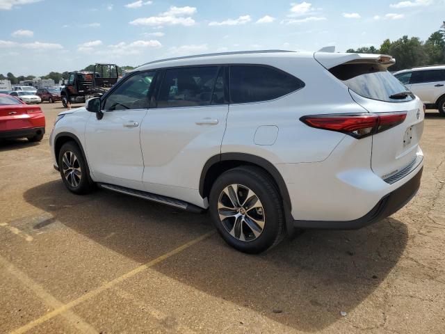 5TDGZRAH8NS119013 - 2022 TOYOTA HIGHLANDER XLE WHITE photo 2