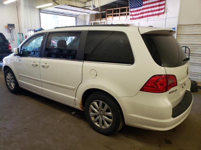 2C4RVABG9CR391684 - 2012 VOLKSWAGEN ROUTAN SE WHITE photo 2