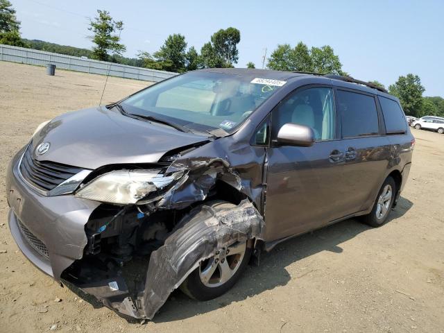 2011 TOYOTA SIENNA LE, 