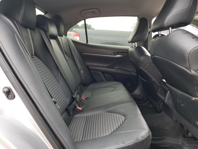 4T1G11AK9LU965319 - 2020 TOYOTA CAMRY SE 银色 照片 10