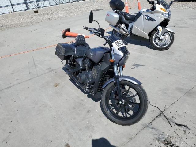 5VPFTB000H3001738 - 2017 VICTORY MOTORCYCLES OCTANE GRAY photo 1