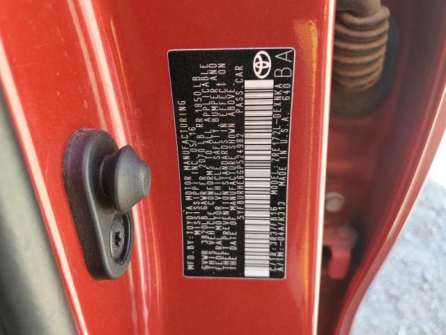 5YFBURHE6GP524982 - 2016 TOYOTA COROLLA L RED photo 13