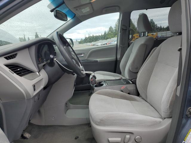 5TDJZ3DC3HS158910 - 2017 TOYOTA SIENNA LE BLUE photo 7