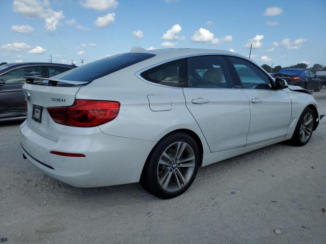 WBA8Z9C52JB219713 - 2018 BMW 330 XIGT WHITE photo 3