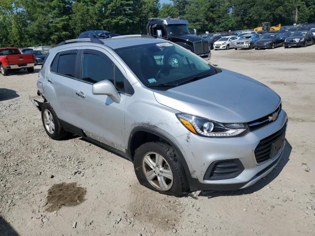 KL7CJPSB8KB953657 - 2019 CHEVROLET TRAX 1LT Gümüş foto 4