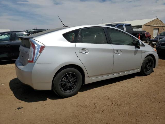 JTDKN3DU5F1892595 - 2015 TOYOTA PRIUS SILVER photo 3