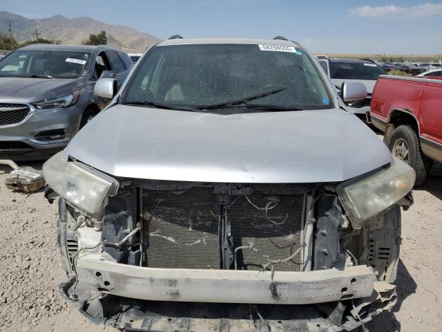 5TDBK3EH3DS192827 - 2013 TOYOTA HIGHLANDER BASE SILVER photo 5