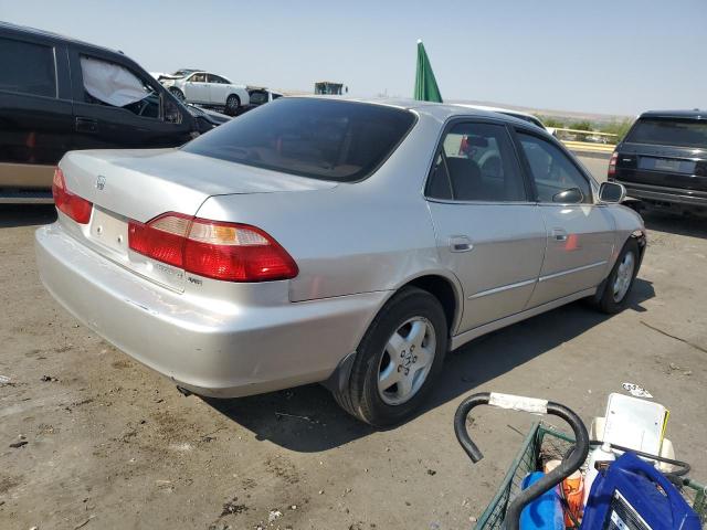 1HGCG1655XA020512 - 1999 HONDA ACCORD EX SILVER photo 3