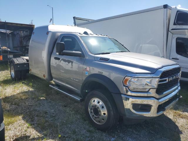 3C7WRNDL0KG686057 - 2019 RAM 5500 银色 照片 4