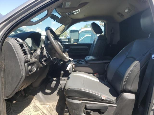 3C7WRNDL0KG686057 - 2019 RAM 5500 银色 照片 7