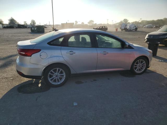 1FADP3F23JL242116 - 2018 FORD FOCUS SE SILVER photo 3