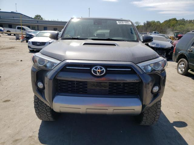 JTEBU5JR9L5771132 - 2020 TOYOTA 4RUNNER SR5/SR5 PREMIUM ნაცრისფერი ფოტო 5