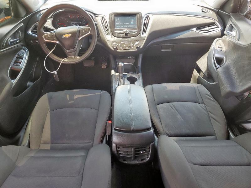 1G1ZD5ST3JF149459 - 2018 CHEVROLET MALIBU LT Beyaz fotoğraf 8