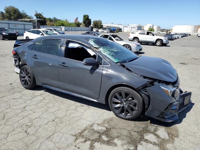 JTDBCMFE4P3026782 - 2023 TOYOTA COROLLA LE CHARCOAL photo 4