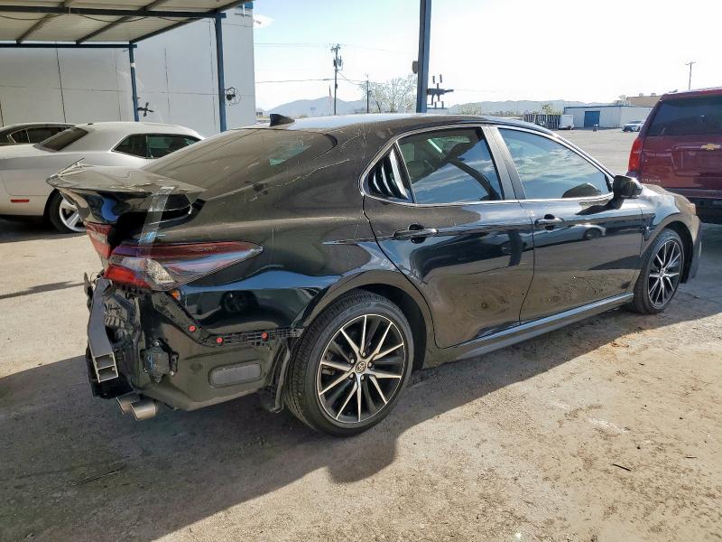 4T1G11AK8RU920784 - 2024 TOYOTA CAMRY SE NIGHT SHADE BLACK photo 3