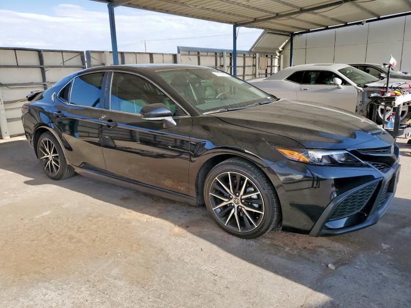 4T1G11AK8RU920784 - 2024 TOYOTA CAMRY SE NIGHT SHADE BLACK photo 4