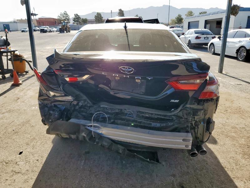 4T1G11AK8RU920784 - 2024 TOYOTA CAMRY SE NIGHT SHADE BLACK photo 6