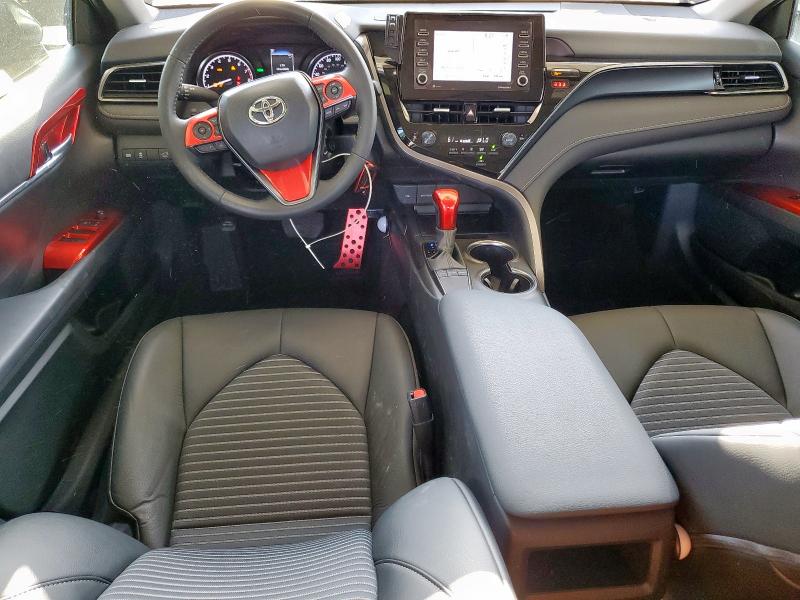 4T1G11AK8RU920784 - 2024 TOYOTA CAMRY SE NIGHT SHADE BLACK photo 8