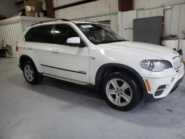 5UXZW0C51D0B95739 - 2013 BMW X5 XDRIVE35D WHITE photo 4