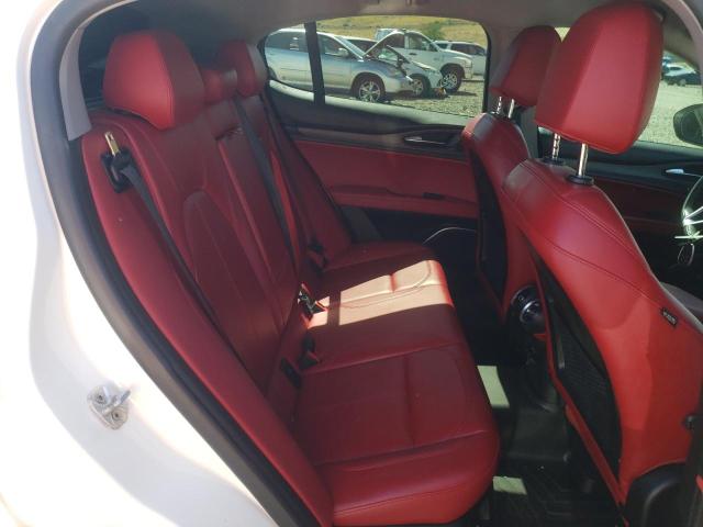 ZASFAKBNXJ7B93642 - 2018 ALFA ROMEO STELVIO TI WHITE photo 10