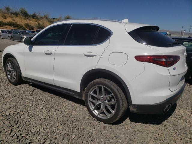 ZASFAKBNXJ7B93642 - 2018 ALFA ROMEO STELVIO TI WHITE photo 2
