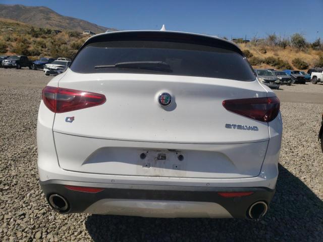ZASFAKBNXJ7B93642 - 2018 ALFA ROMEO STELVIO TI WHITE photo 6