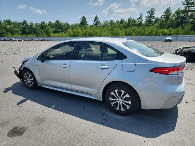 JTDEAMDE0MJ001830 - 2021 TOYOTA COROLLA LE SILVER photo 2