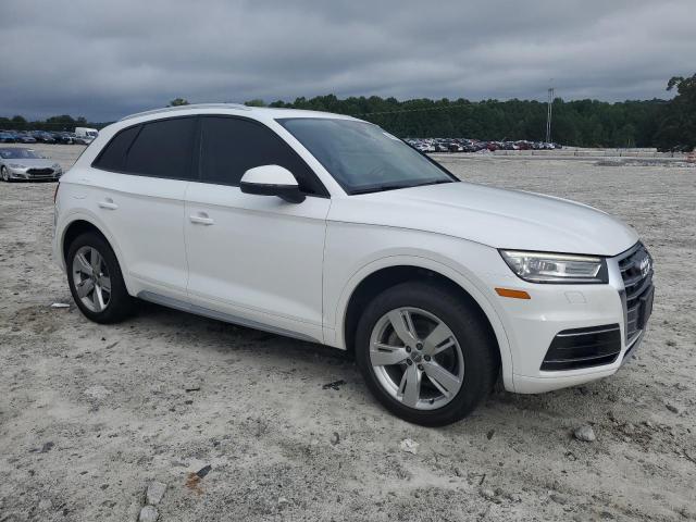 WA1ANAFY6J2017393 - 2018 AUDI Q5 PREMIUM WHITE photo 4