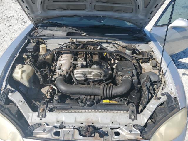 JM1NB353530303378 - 2003 MAZDA MX-5 MIATA BASE SILVER photo 11