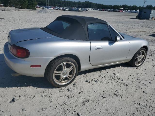 JM1NB353530303378 - 2003 MAZDA MX-5 MIATA BASE SILVER photo 3