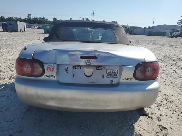 JM1NB353530303378 - 2003 MAZDA MX-5 MIATA BASE SILVER photo 6