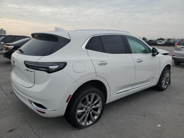 LRBFZRR41ND069837 - 2022 BUICK ENVISION AVENIR WHITE photo 3