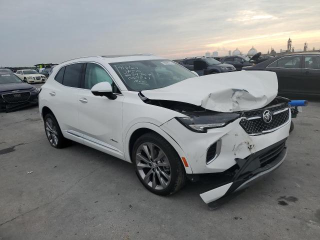 LRBFZRR41ND069837 - 2022 BUICK ENVISION AVENIR WHITE photo 4