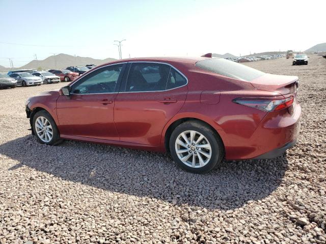 4T1C11BK9MU021941 - 2021 TOYOTA CAMRY LE RED photo 2