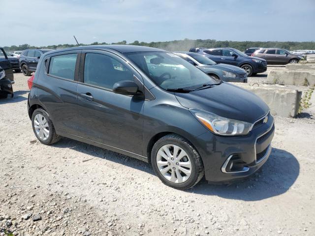 KL8CD6SA2JC466757 - 2018 CHEVROLET SPARK 1LT رمادي صورة 4