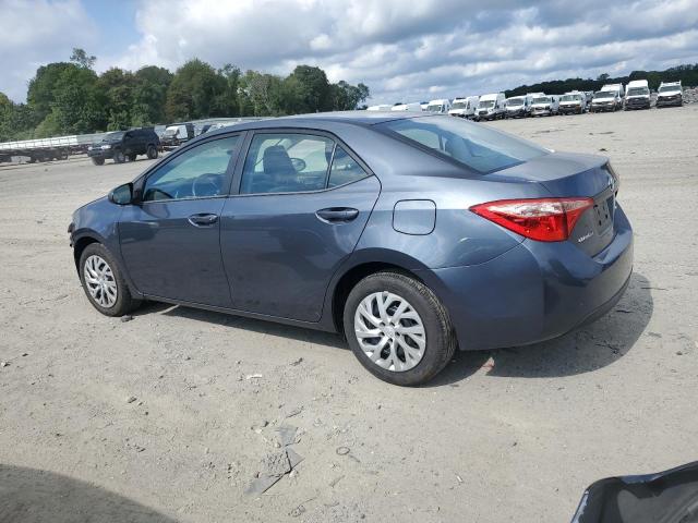 2T1BURHE2HC877480 - 2017 TOYOTA COROLLA L GRAY photo 2