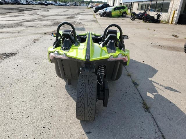 57XAAPHD2P8156898 - 2023 POLARIS SLINGSHOT SL GREEN photo 4