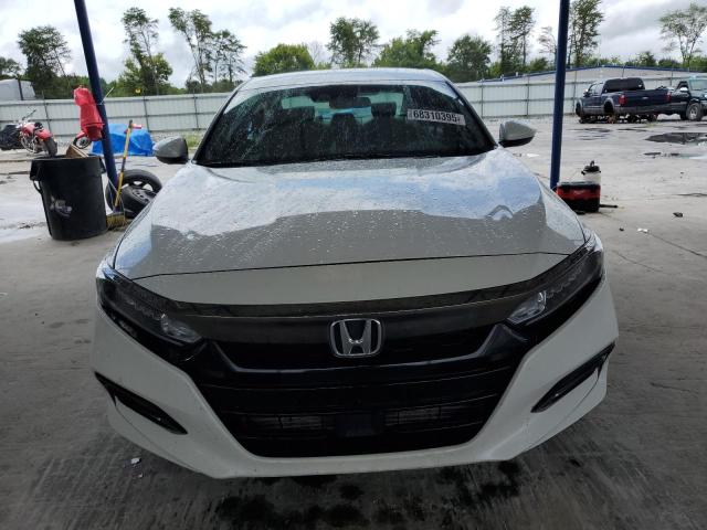 1HGCV1F3XJA266029 - 2018 HONDA ACCORD SPORT Blanc photo 5
