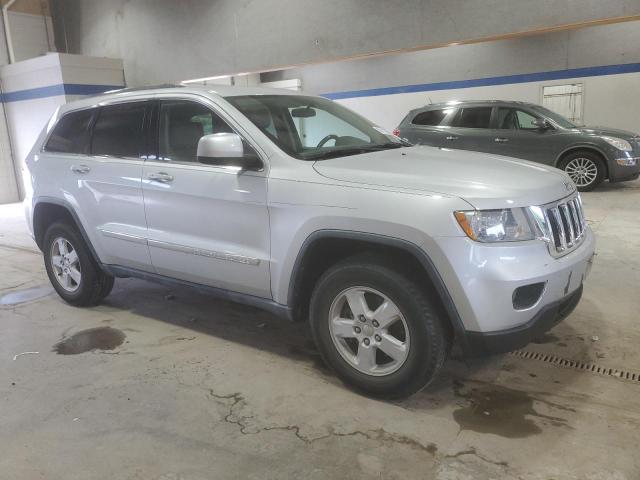 1C4RJFAG4CC148643 - 2012 JEEP GRAND CHER LAREDO SILVER photo 4