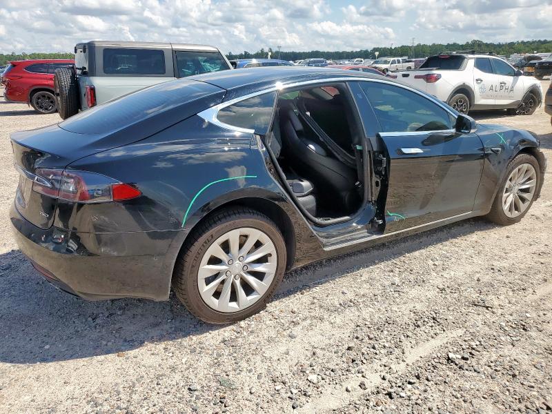 5YJSA1E22JF268749 - 2018 TESLA MODEL S Чорний фото 3