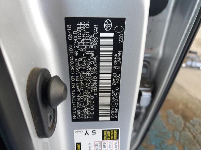 JTDKBRFU2J3068155 - 2018 TOYOTA PRIUS ვერცხლისფერი ფოტო 12